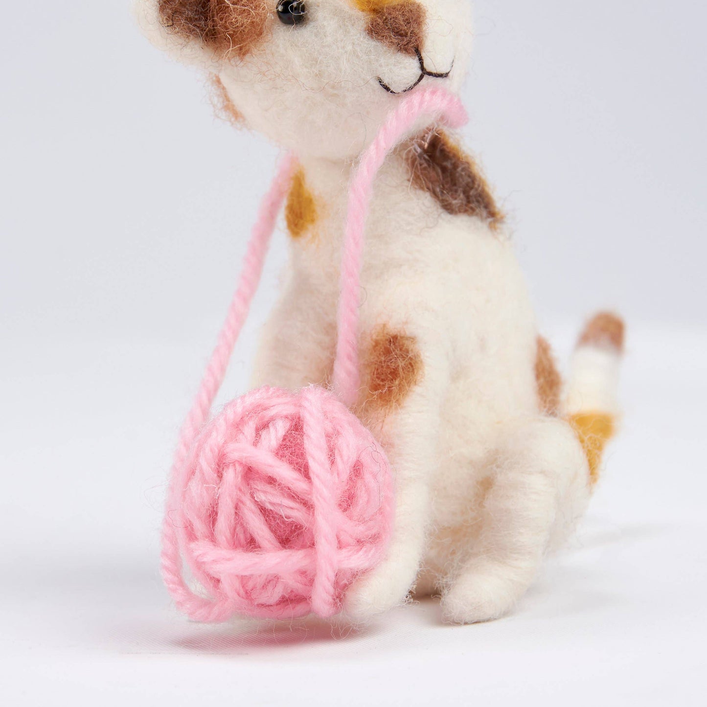 Yarn Ball Kitten Critter