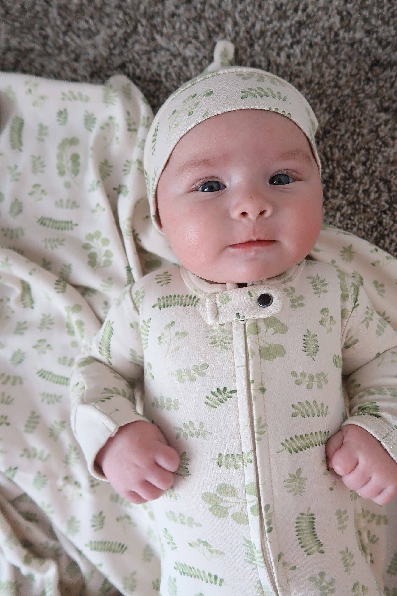 Organic 2-Way Zipper Footie in Stone Botanica