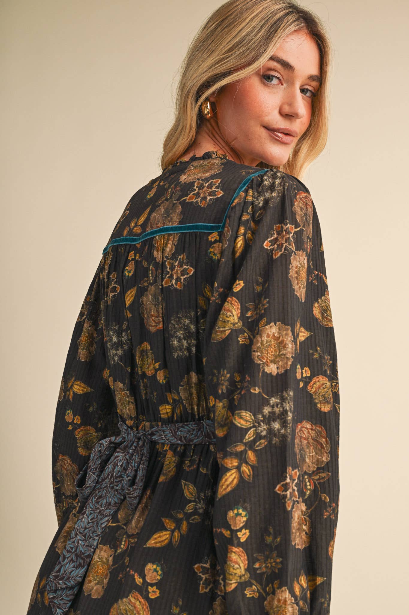 FLORAL PRINT CONTRAST VELVET TRIM MIDI DRESS MDR5304