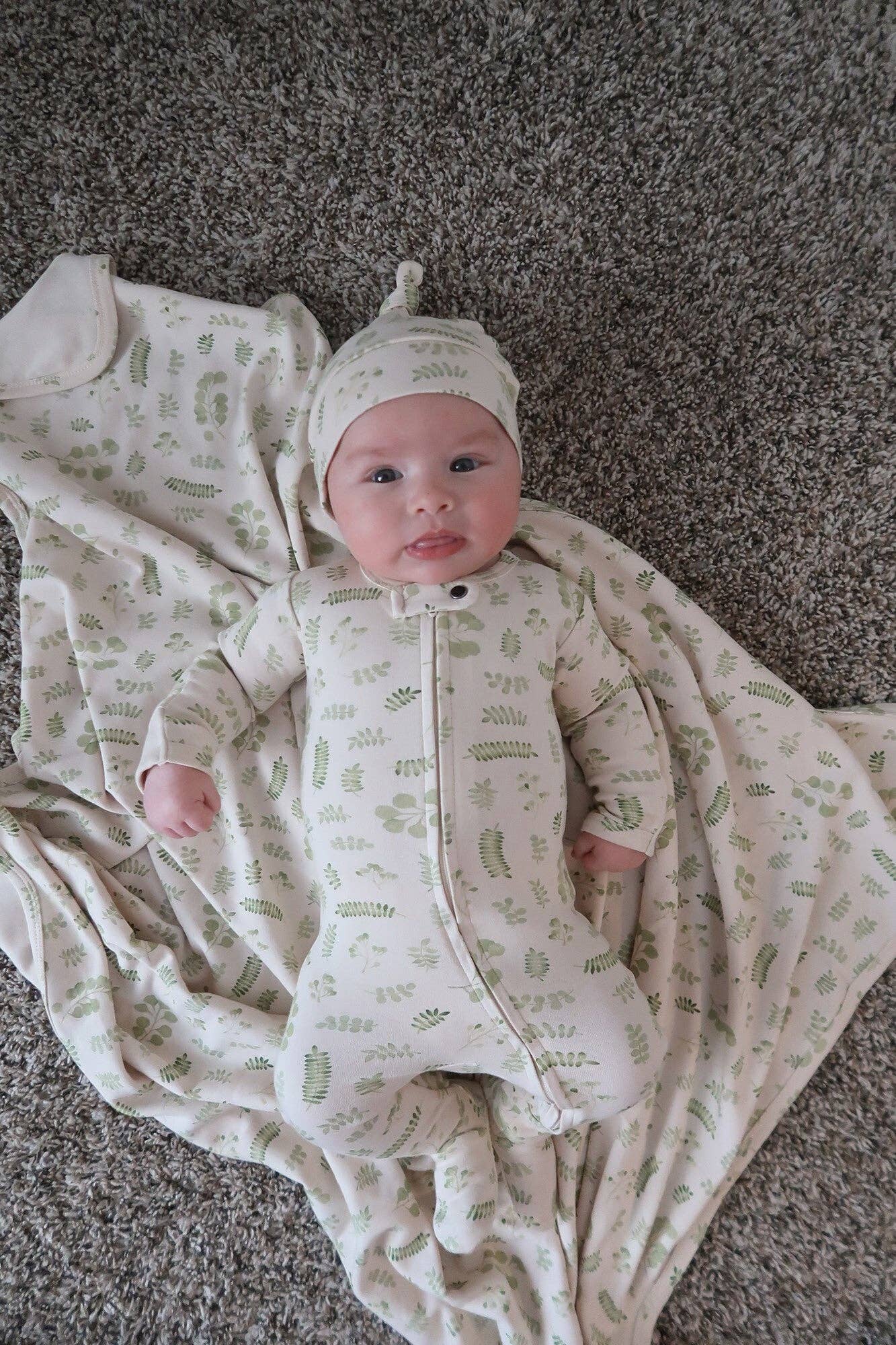 Organic 2-Way Zipper Footie in Stone Botanica