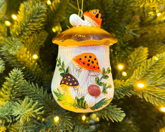 Merry Mushroom-Inspired 70s Hand-Painted Christmas Ornament – Retro Kitchen Decor