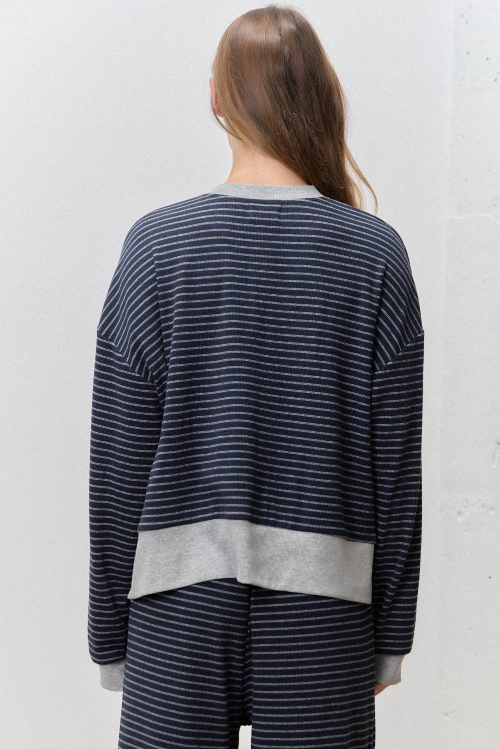 STRIPED CONTRAST HEM LONG SLEEVE TOP