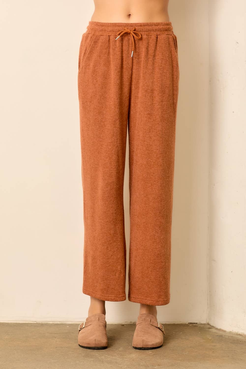 SOFT KNIT ELASTIC WAIST PANT