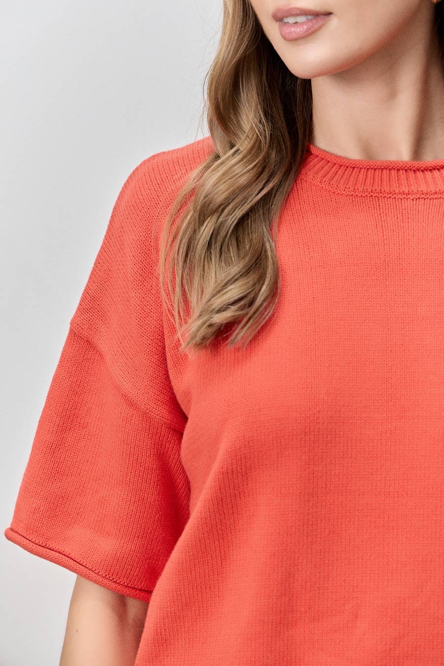 SHORT SLEEVE KNIT TOP
