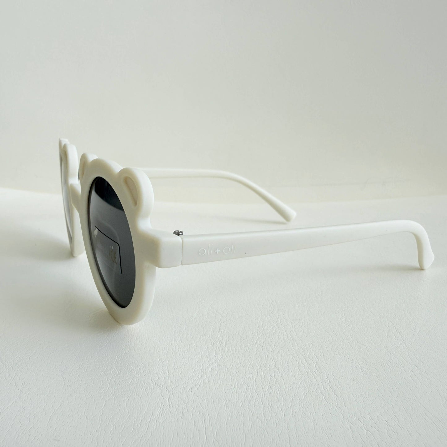 Kids Sunglasses Round (Bear Beige)