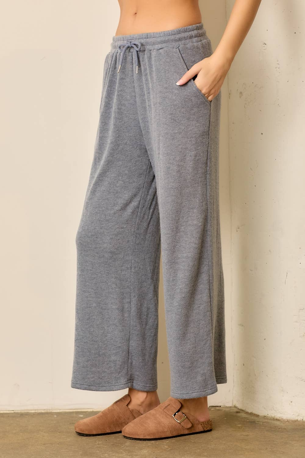 SOFT KNIT ELASTIC WAIST PANT