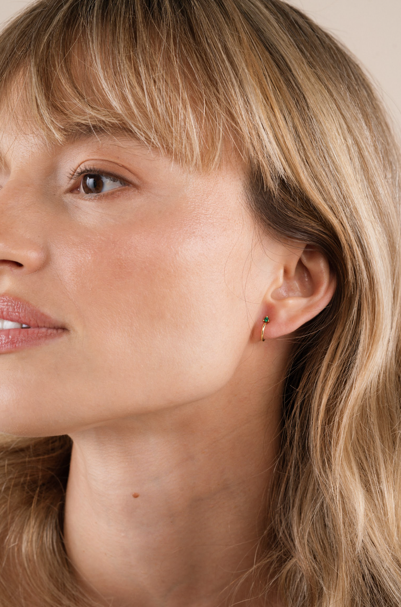 Open Mini Hoop Earrings - 18k Gold - Blue Sapphire