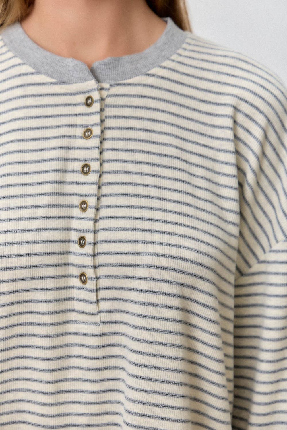 STRIPED CONTRAST HEM LONG SLEEVE TOP