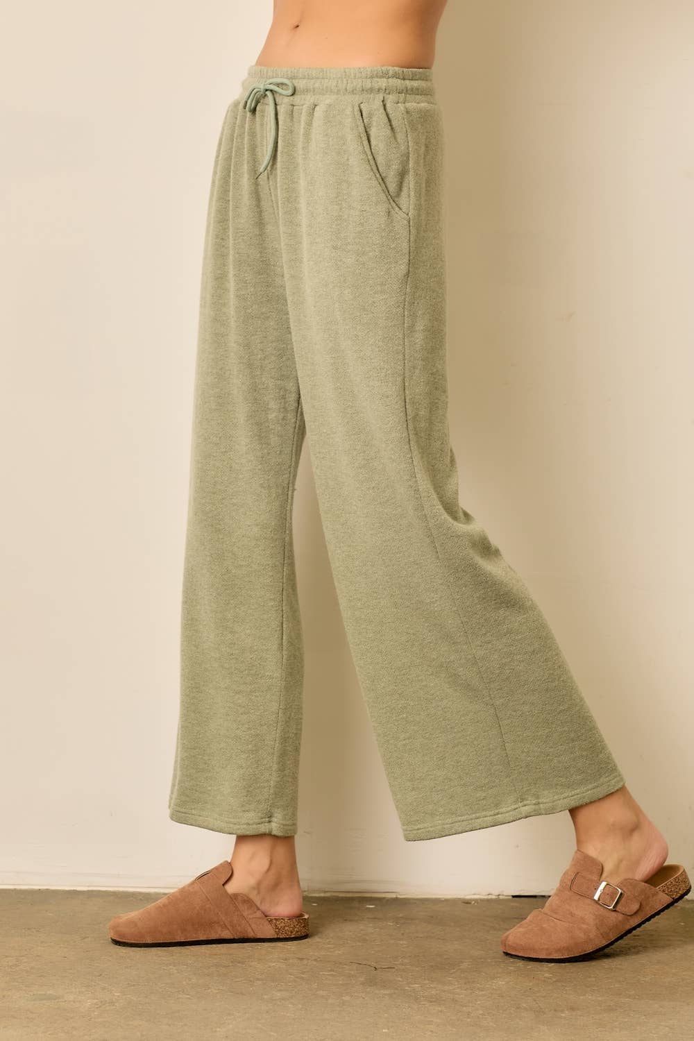 SOFT KNIT ELASTIC WAIST PANT
