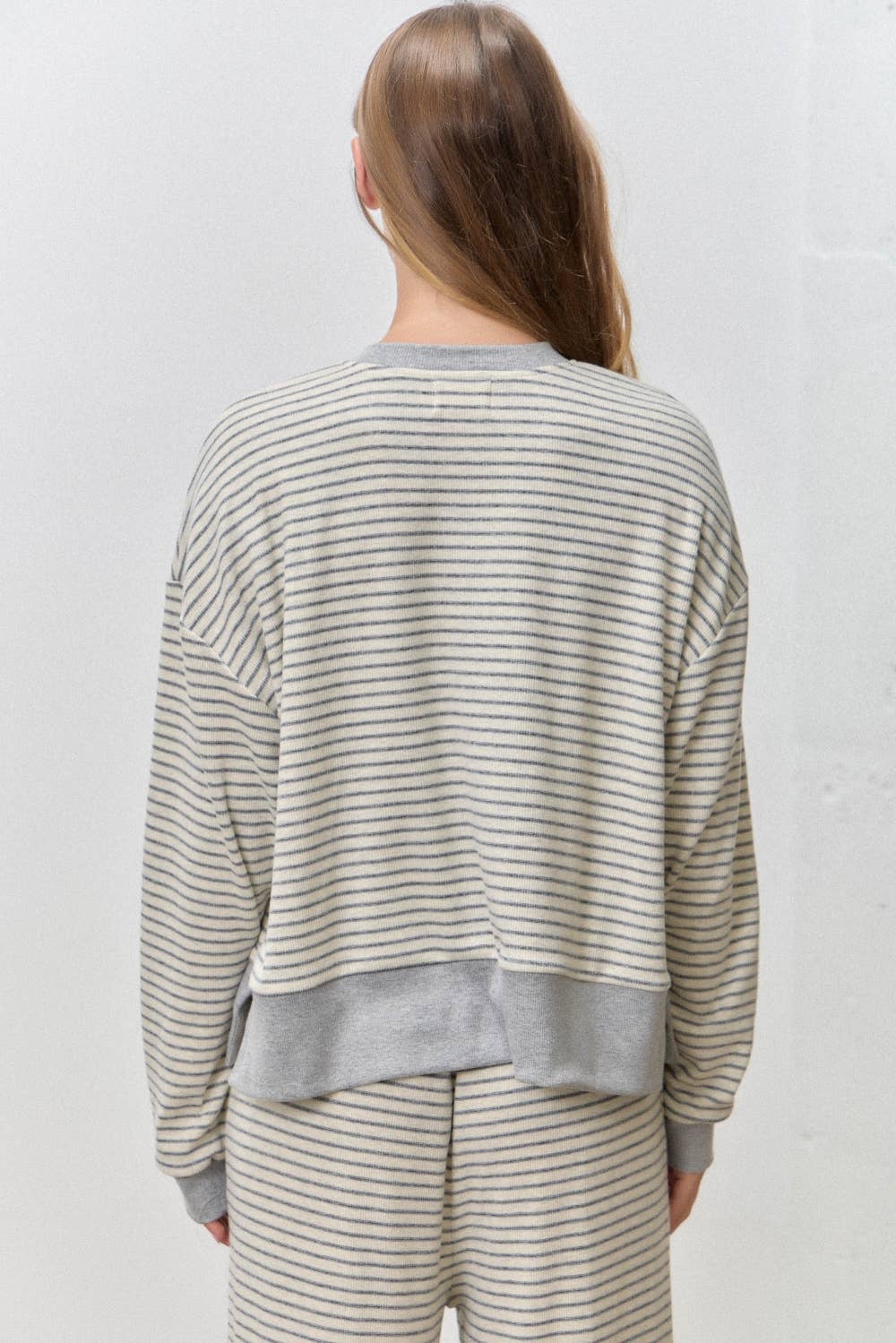 STRIPED CONTRAST HEM LONG SLEEVE TOP