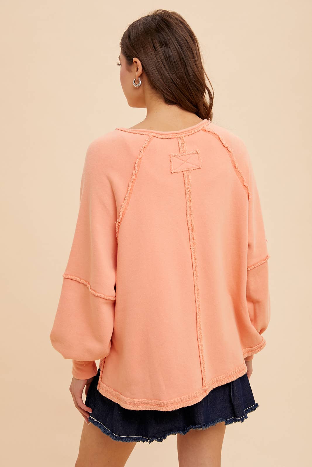 OVERSIZED GARMENT WASHED NOTCHED TOP
