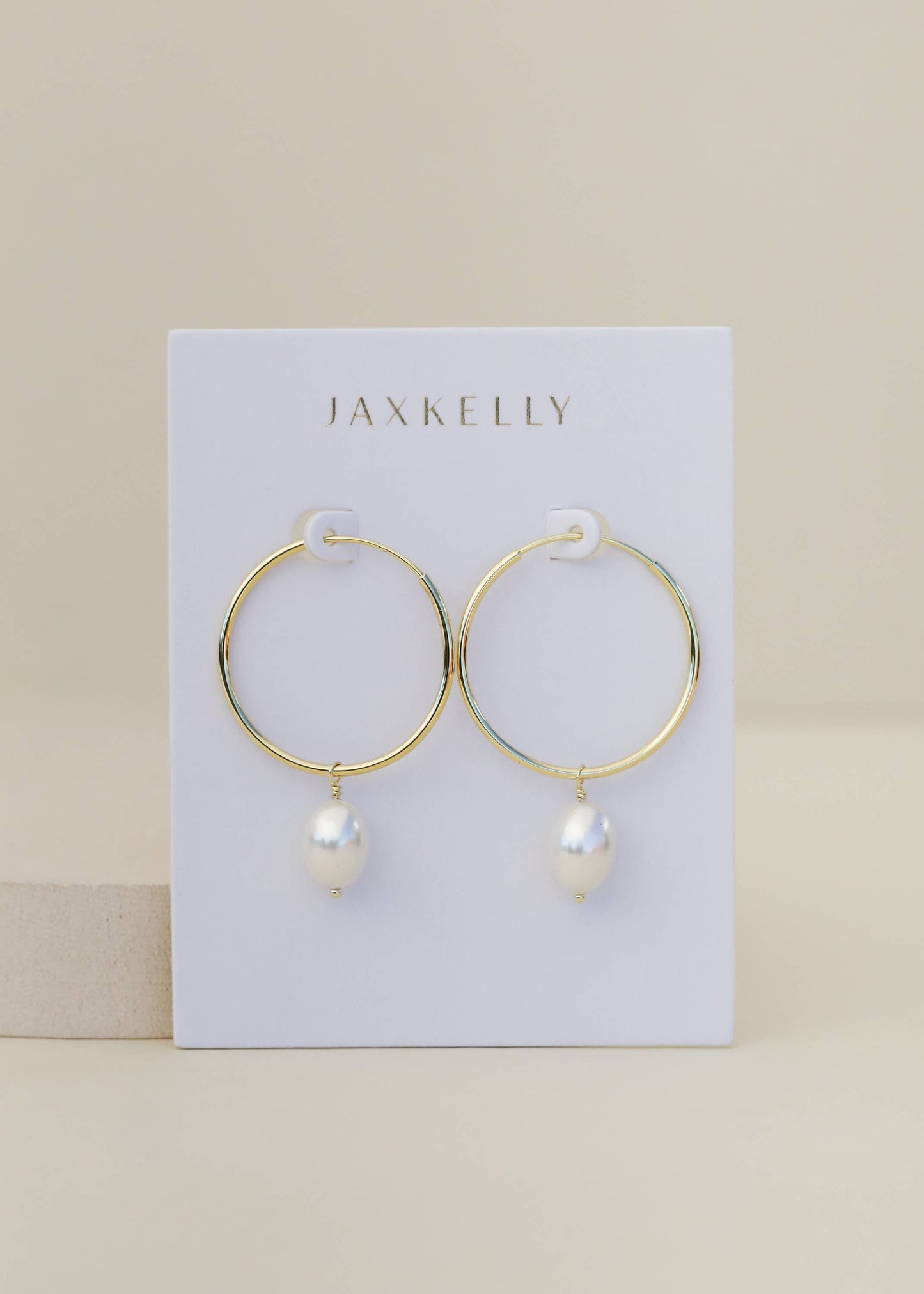 Simple Hoop with Pearl