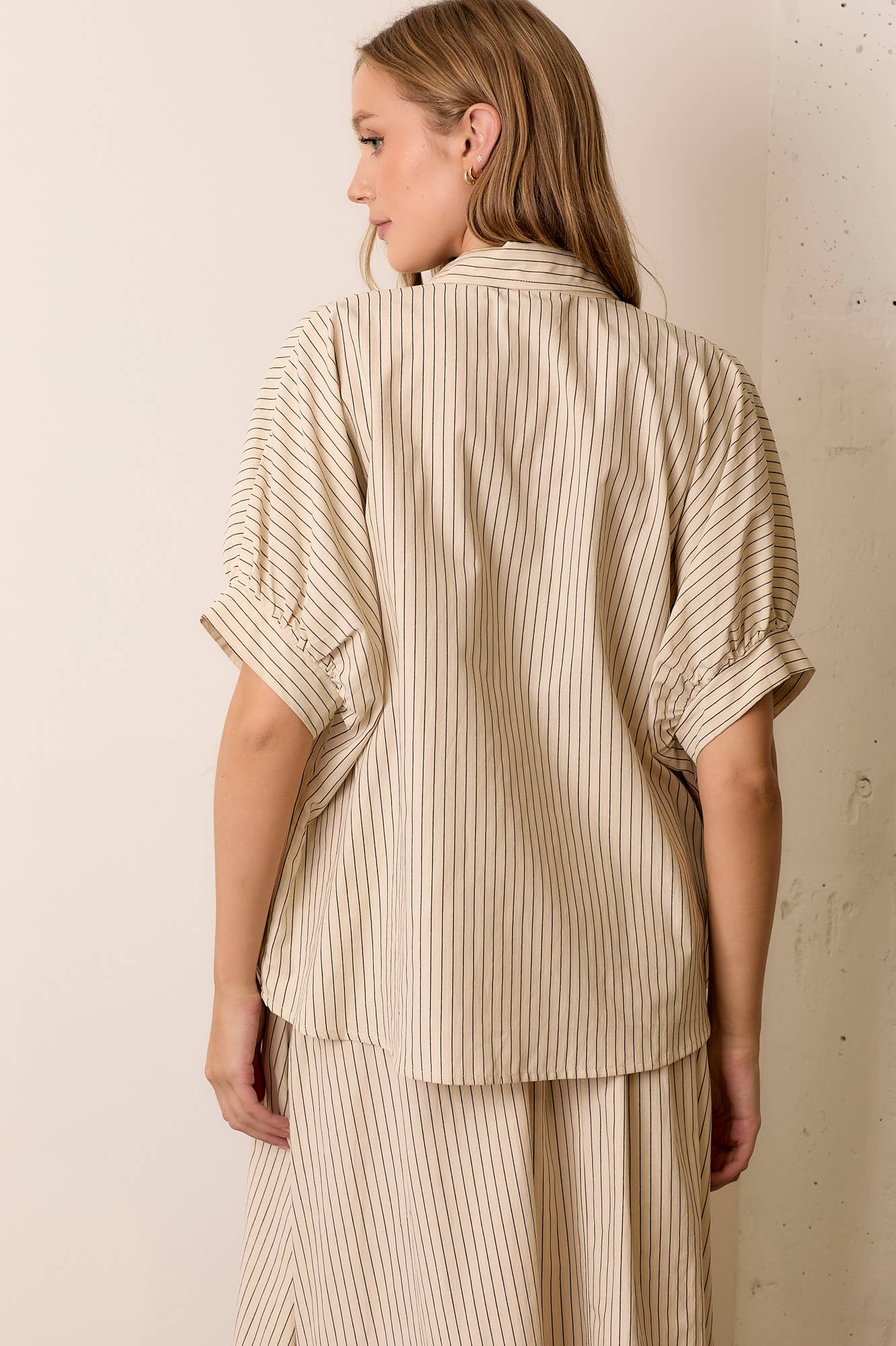 STRIPE BUTTON UP SHIRT