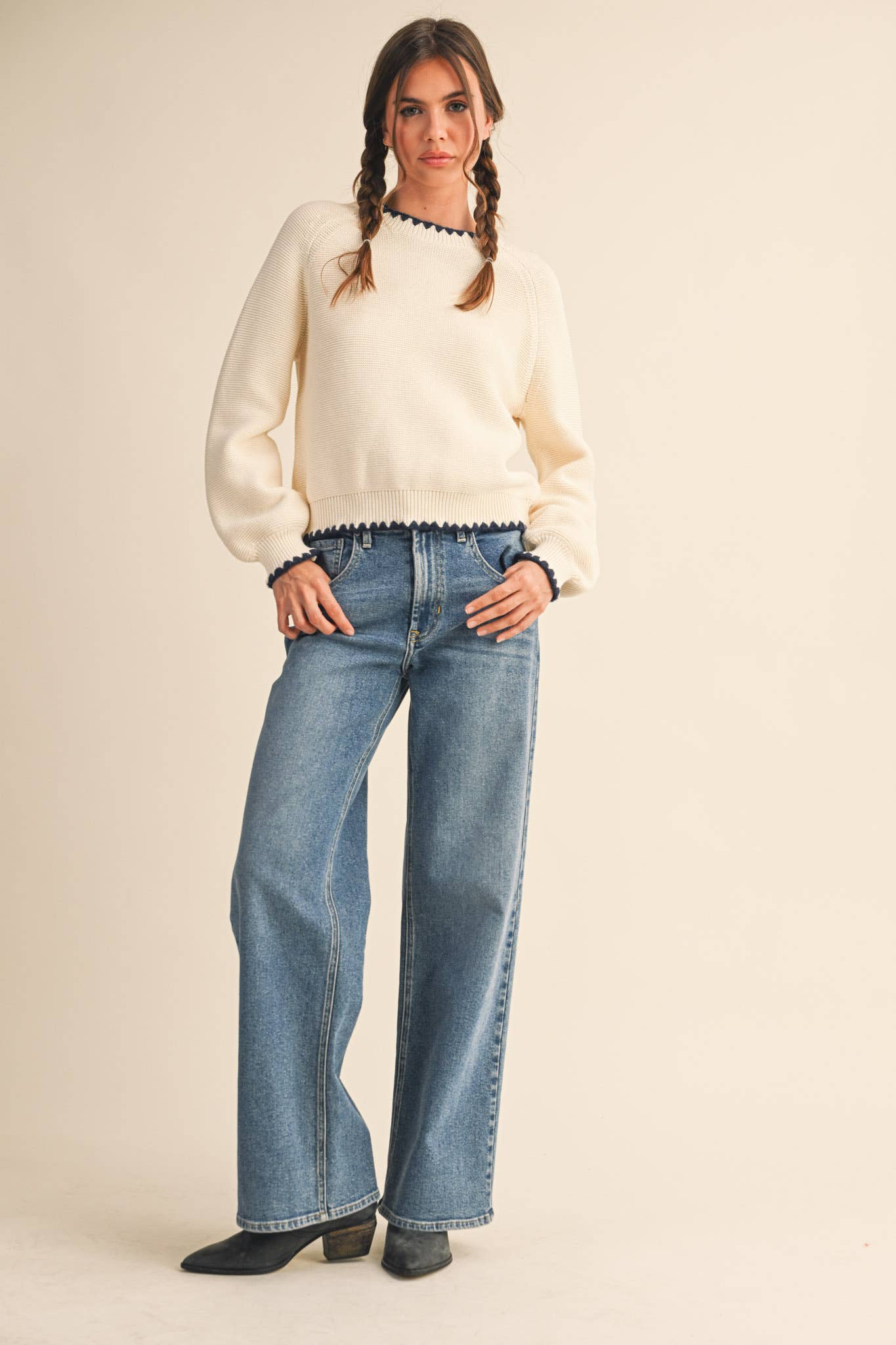 LONG PUFF SLEEVE SWEATER WITH CONTRAST STITCH MSW11083