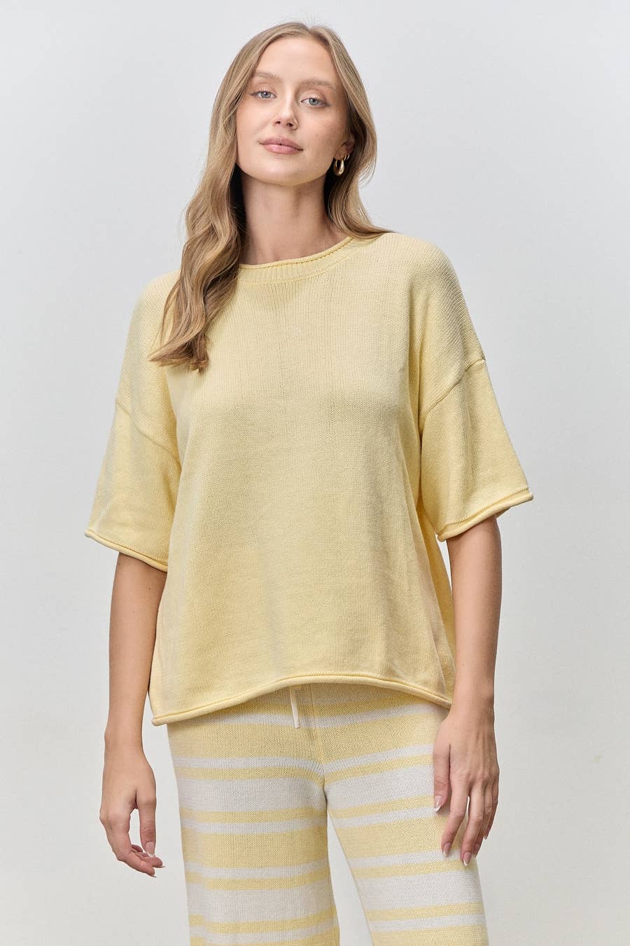 SHORT SLEEVE KNIT TOP