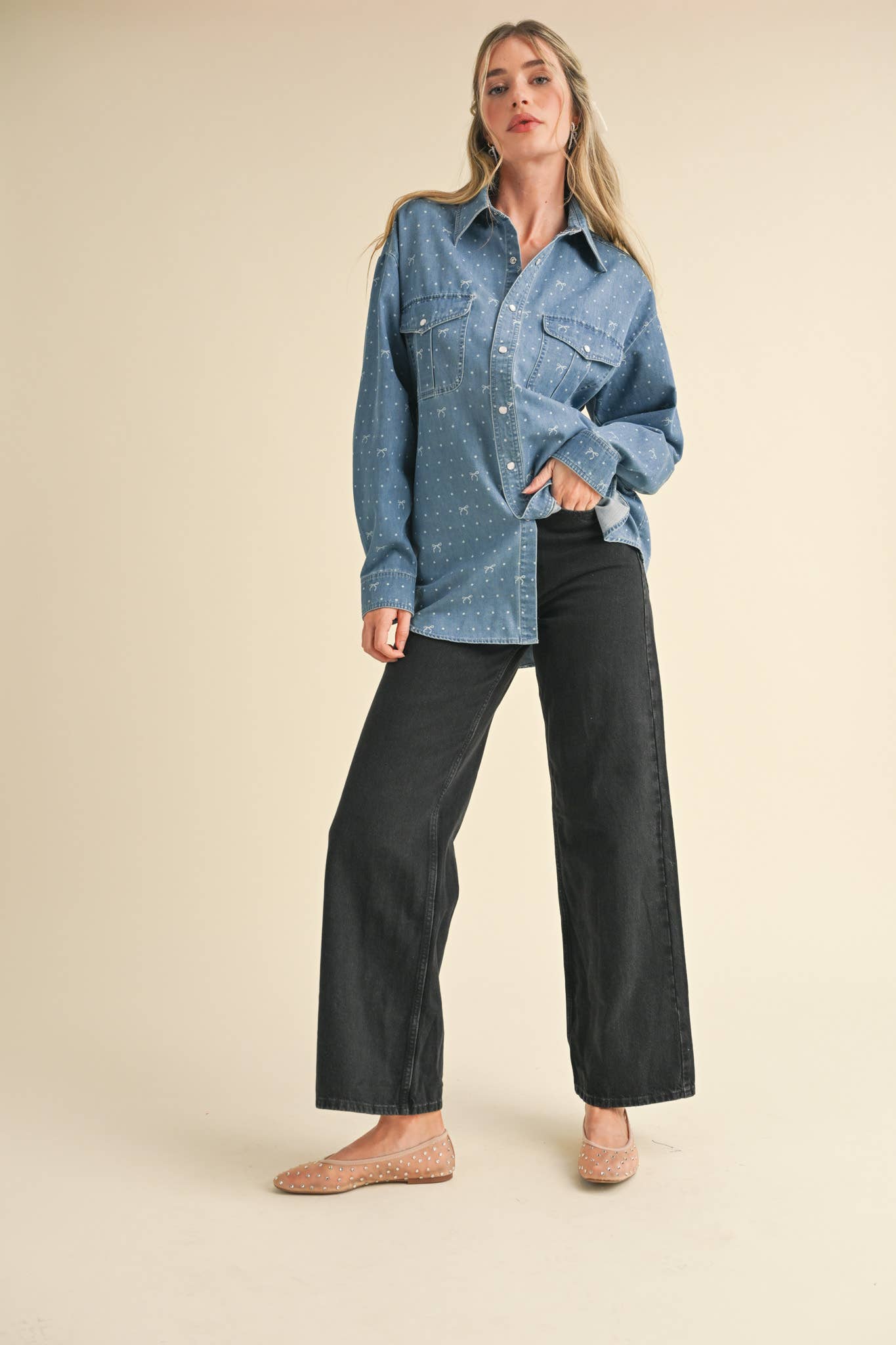 BOW PRINT OVERSIZED DENIM BUTTON DOWN TOP MTP3458