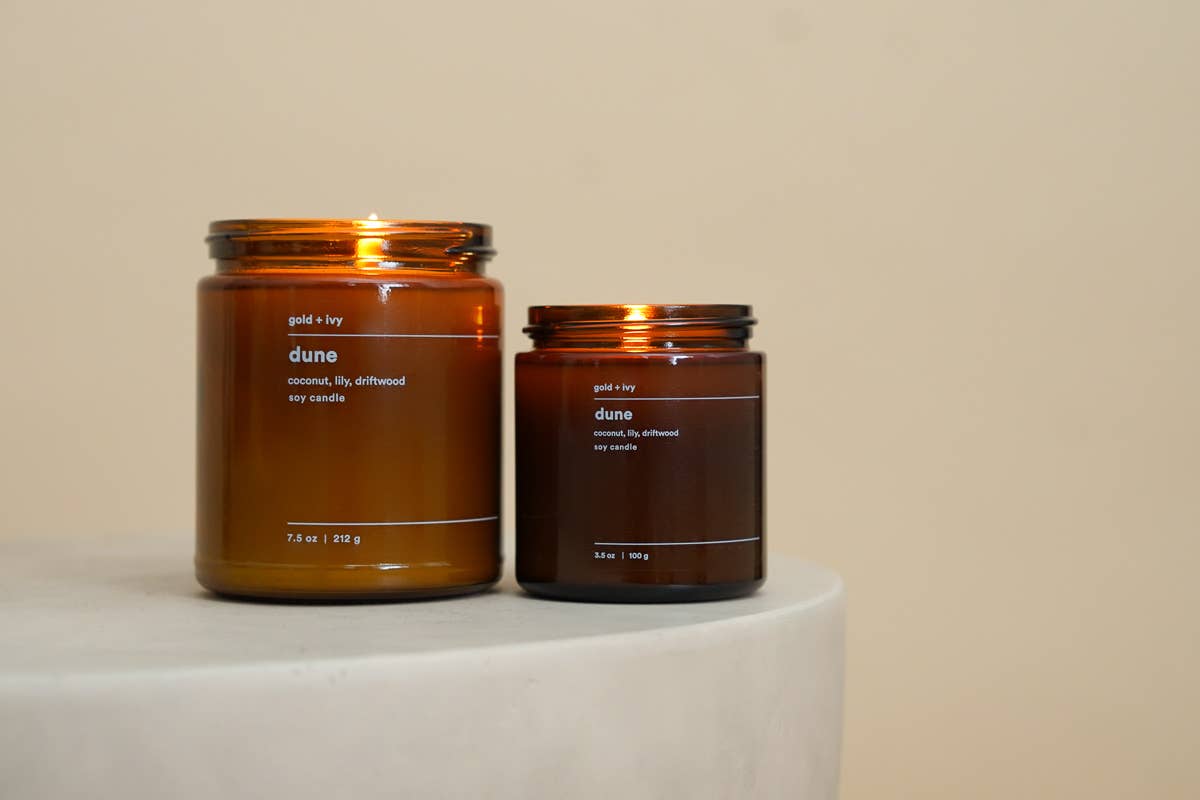 Dune soy candle - coconut, lily, driftwood