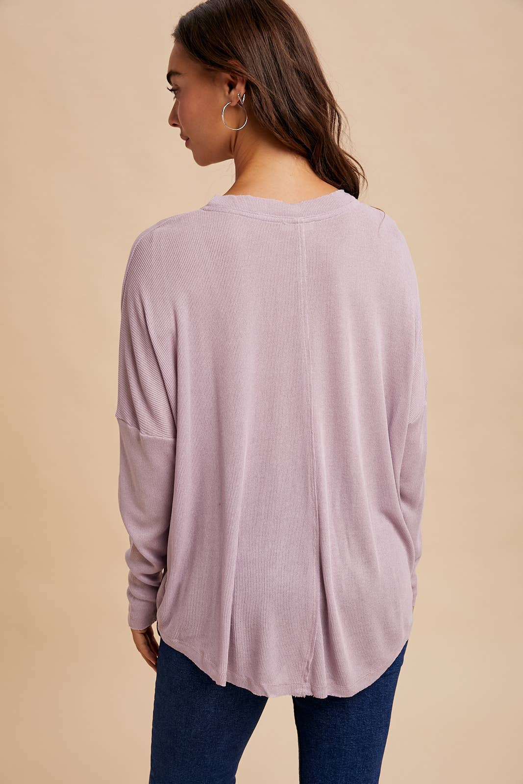 LONG SLEEVE HENLEY TOP WITH RAW EDGE HEM