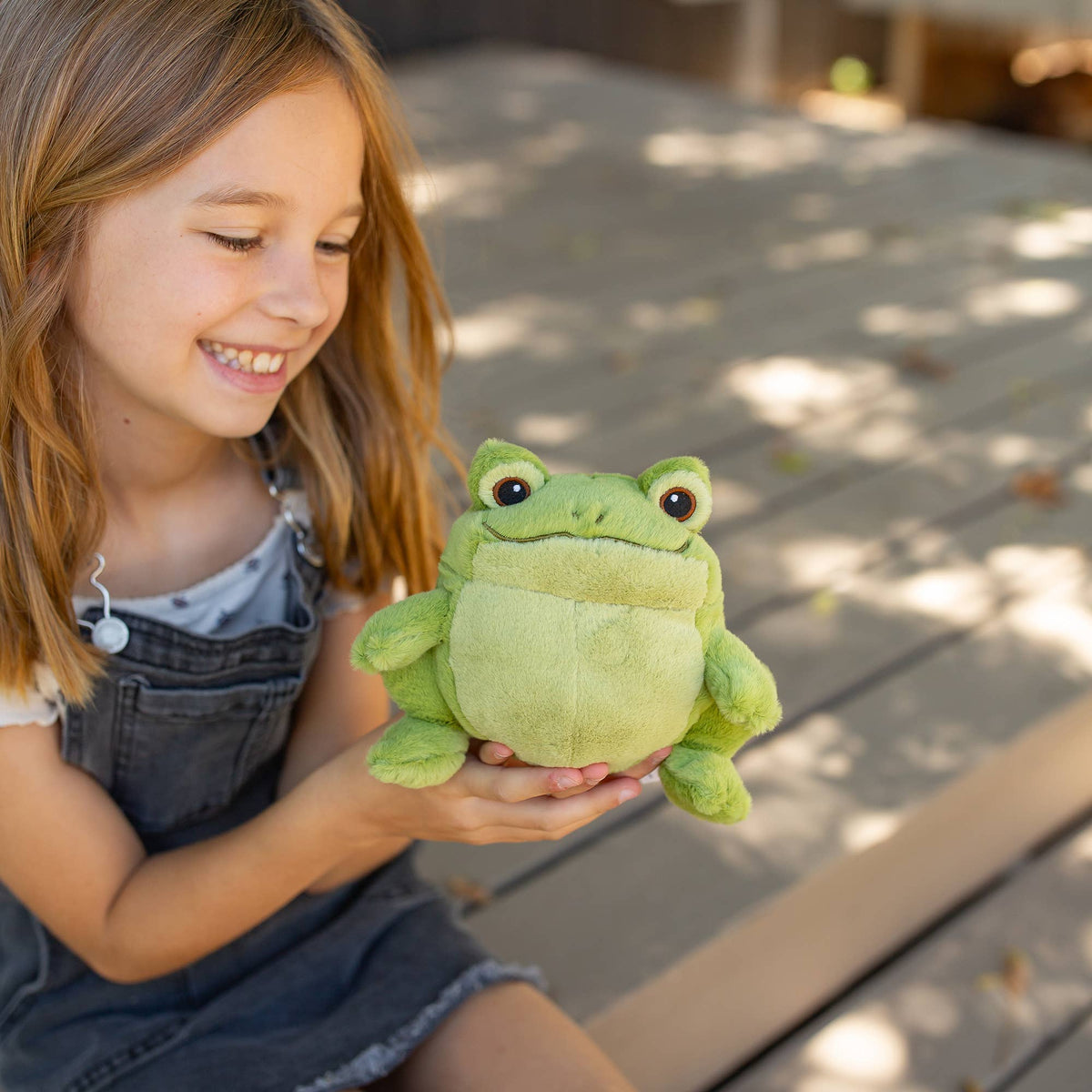Leap Lounge Frog Plushee