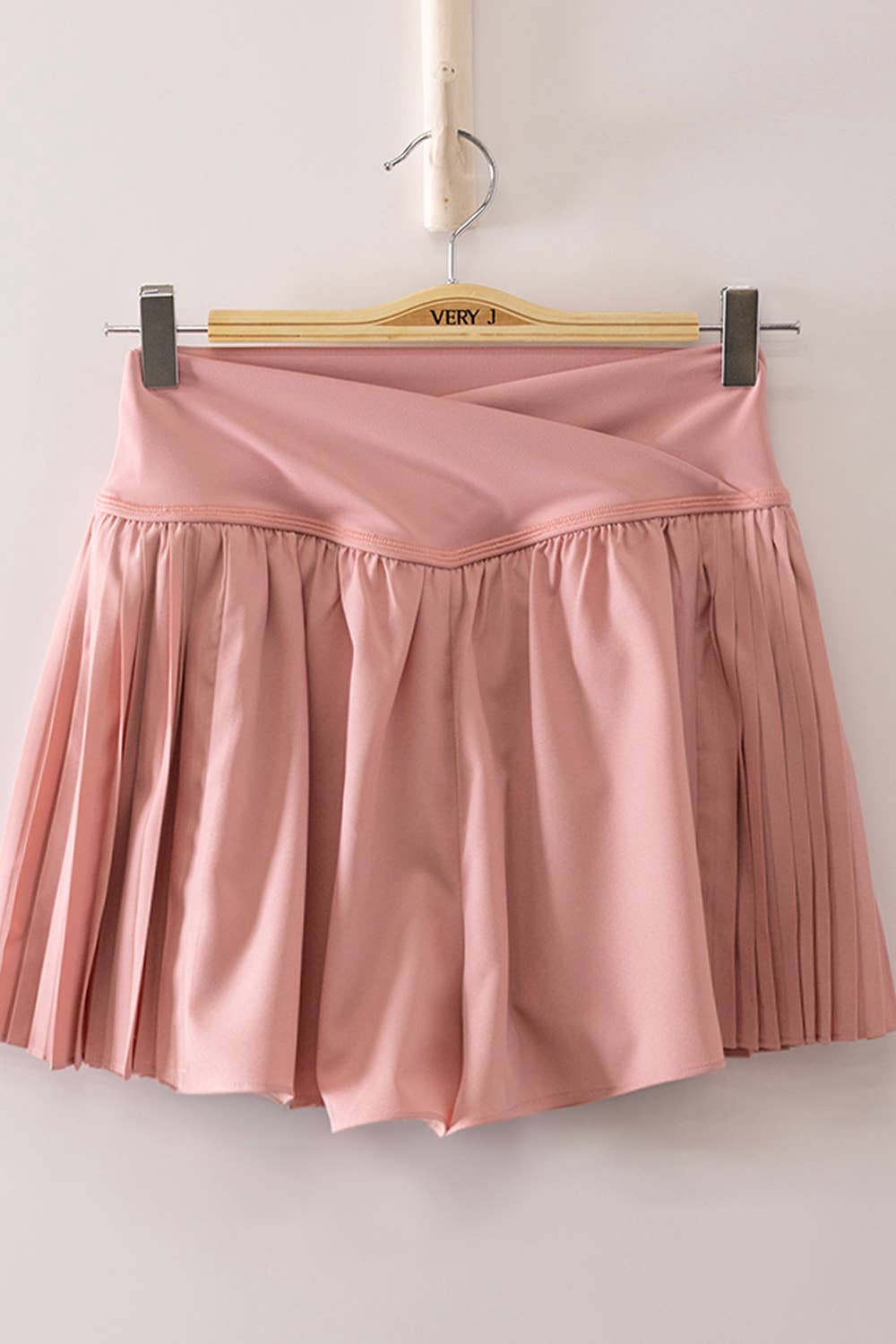 NP70970-Side Pleated Detail Activewear Shorts
