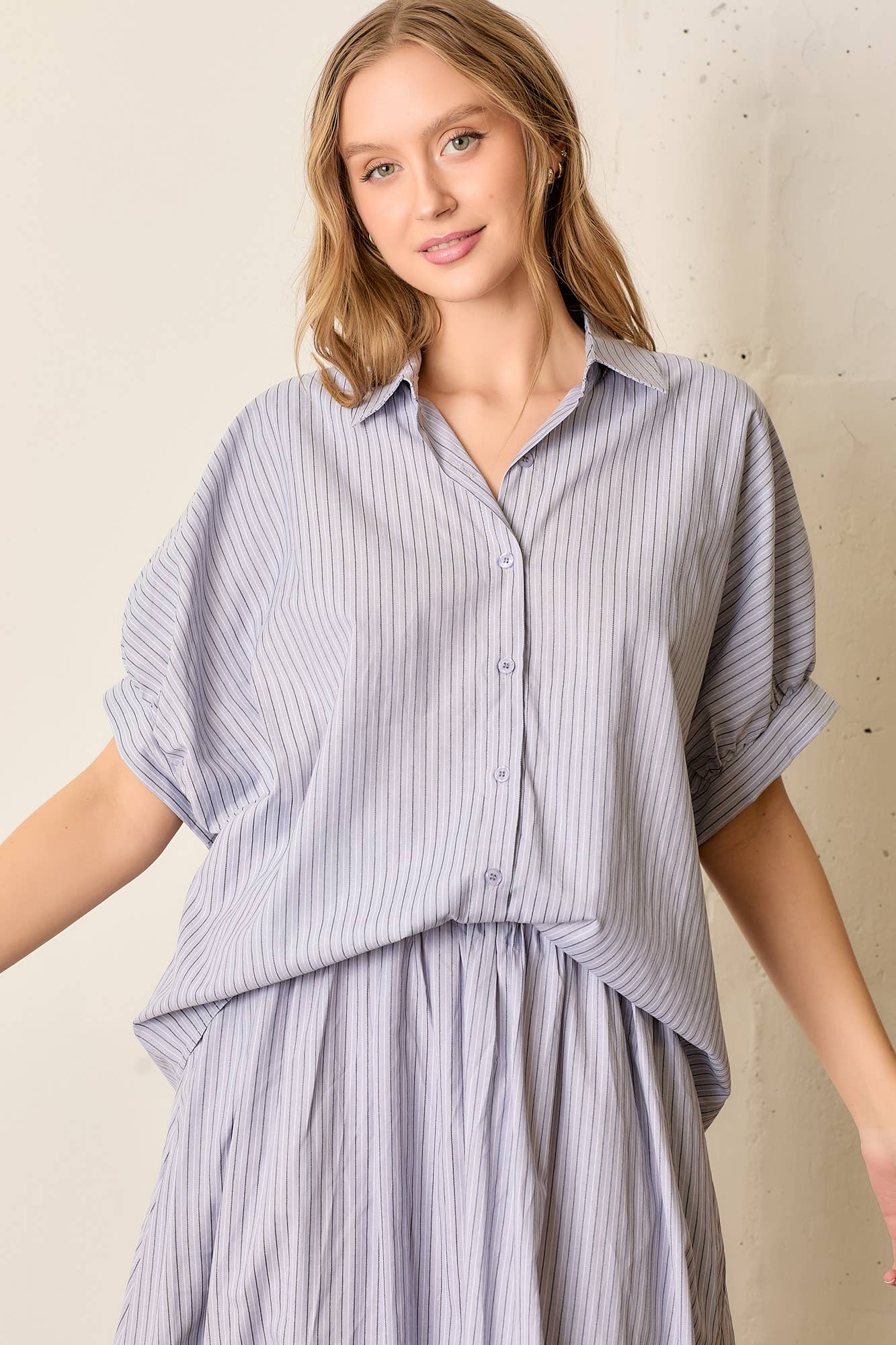 STRIPE BUTTON UP SHIRT