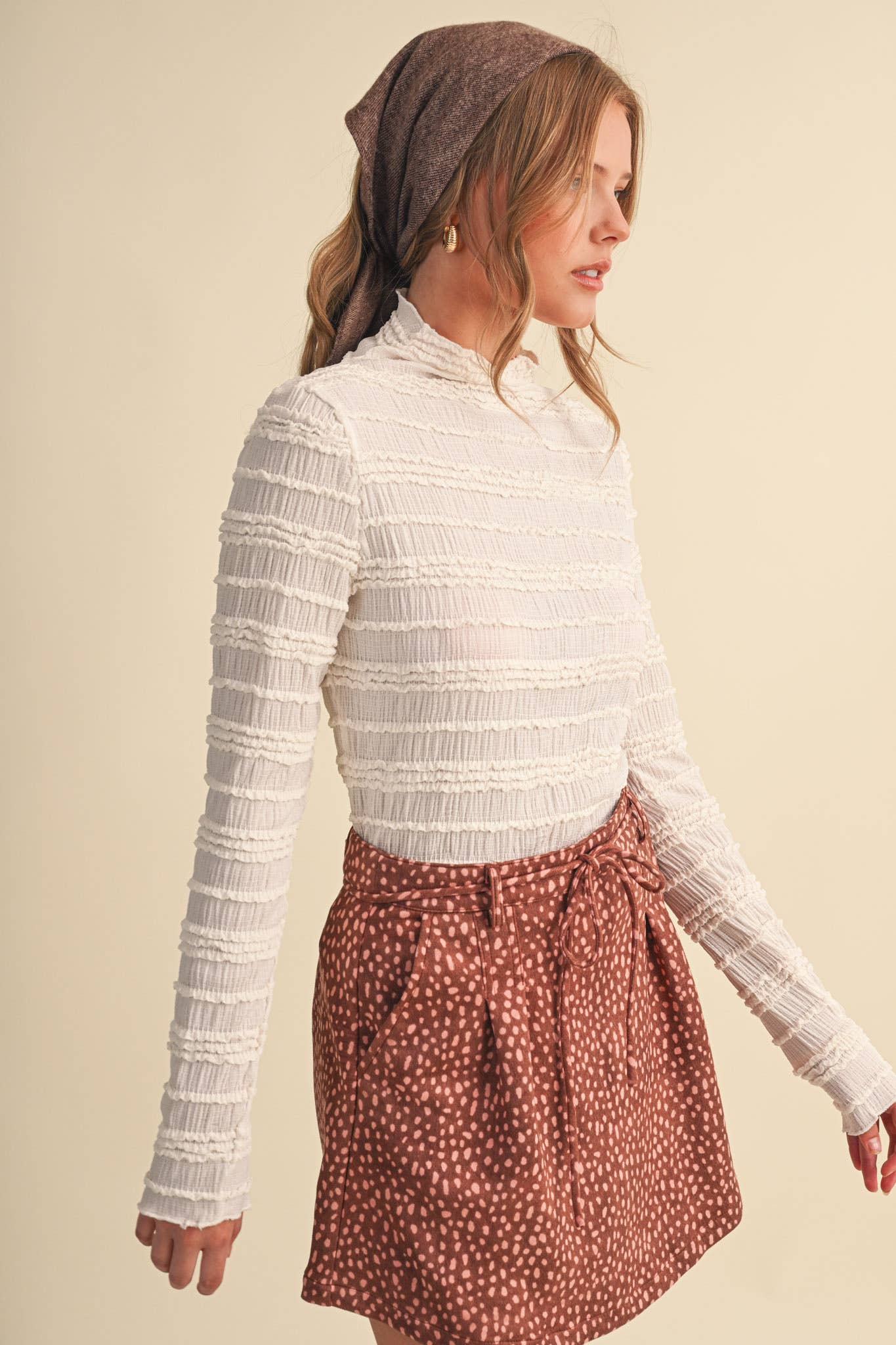 SHIRRED LONG SLEEVE MOCK NECK TOP MTP5407