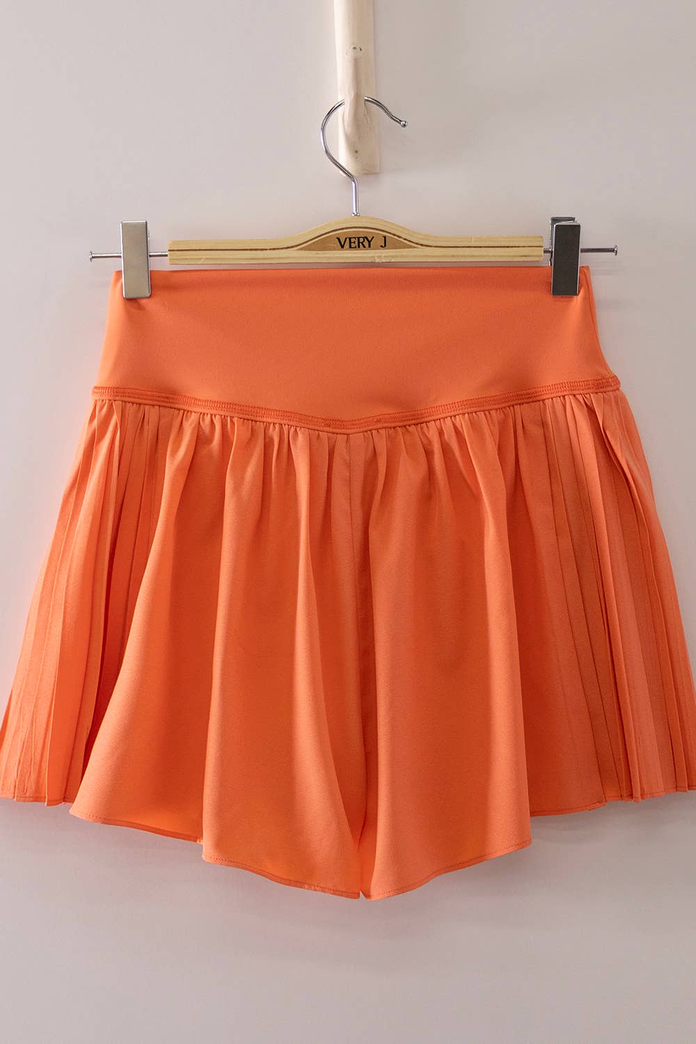 NP70970-Side Pleated Detail Activewear Shorts