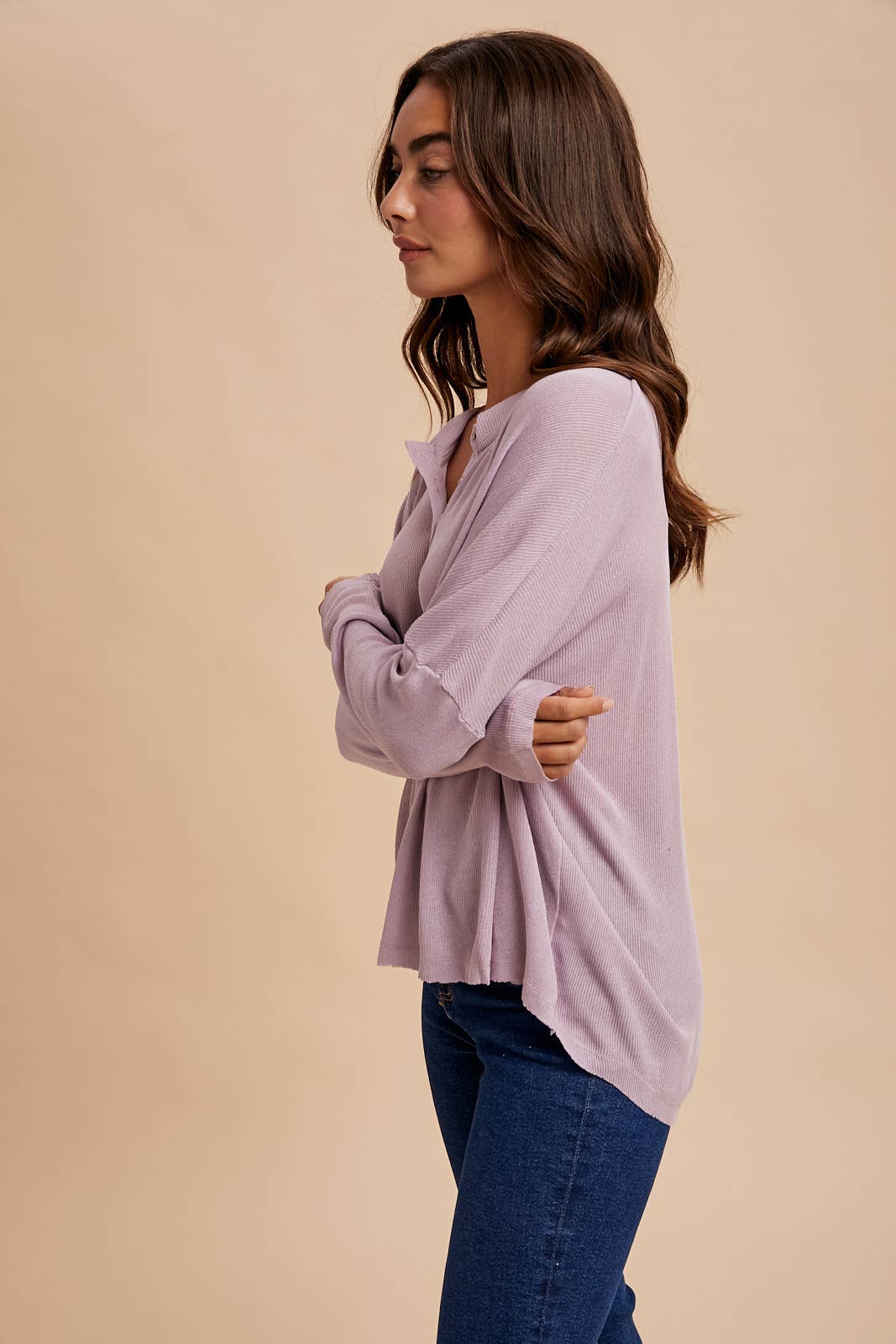 LONG SLEEVE HENLEY TOP WITH RAW EDGE HEM