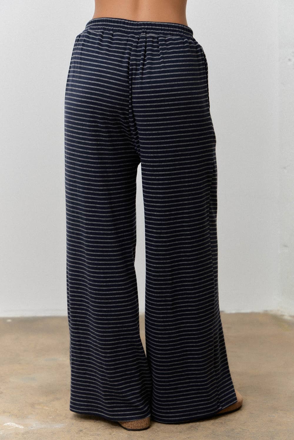 STRIPED ELASTIC WAIST PANTS