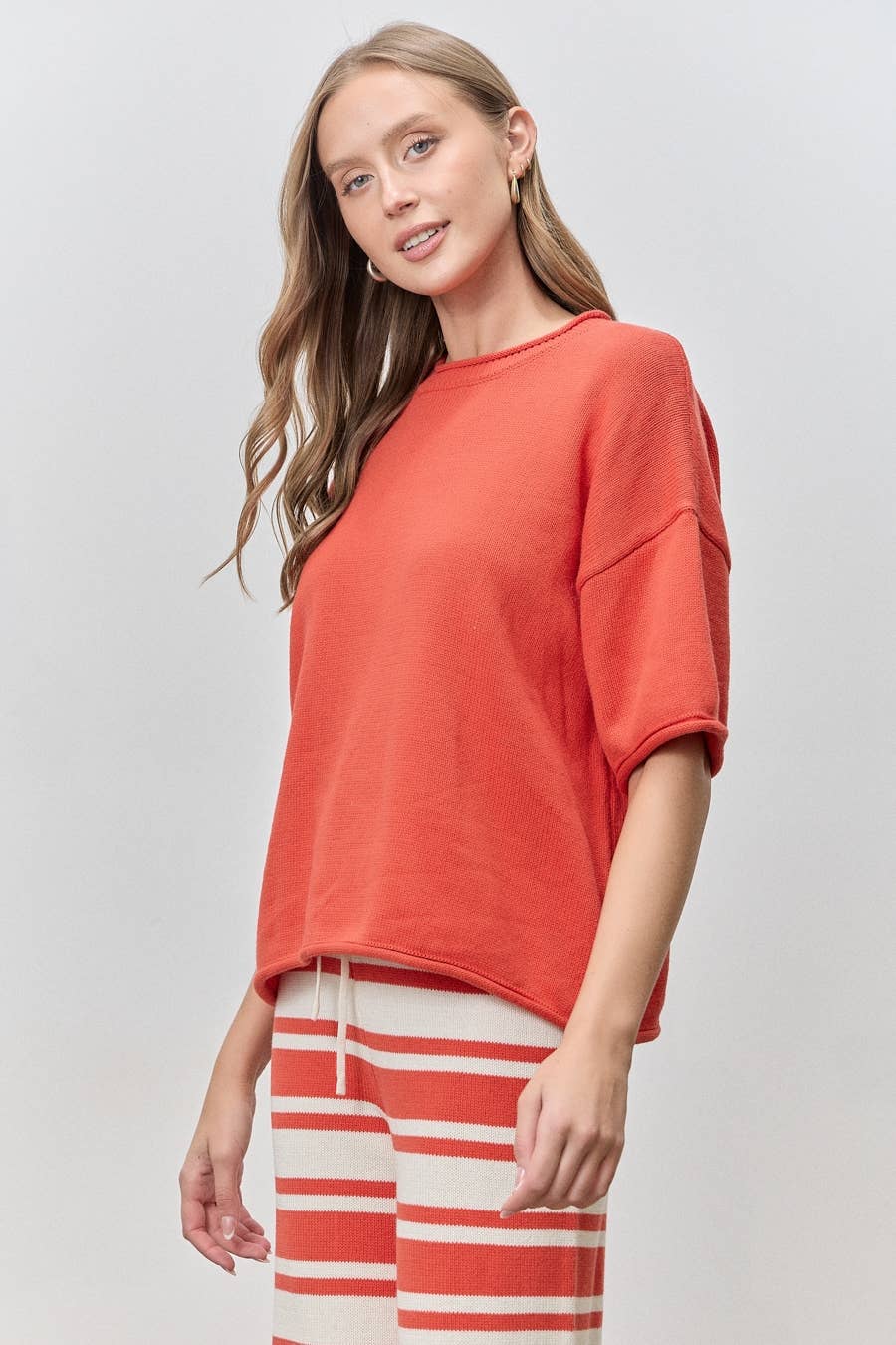 SHORT SLEEVE KNIT TOP
