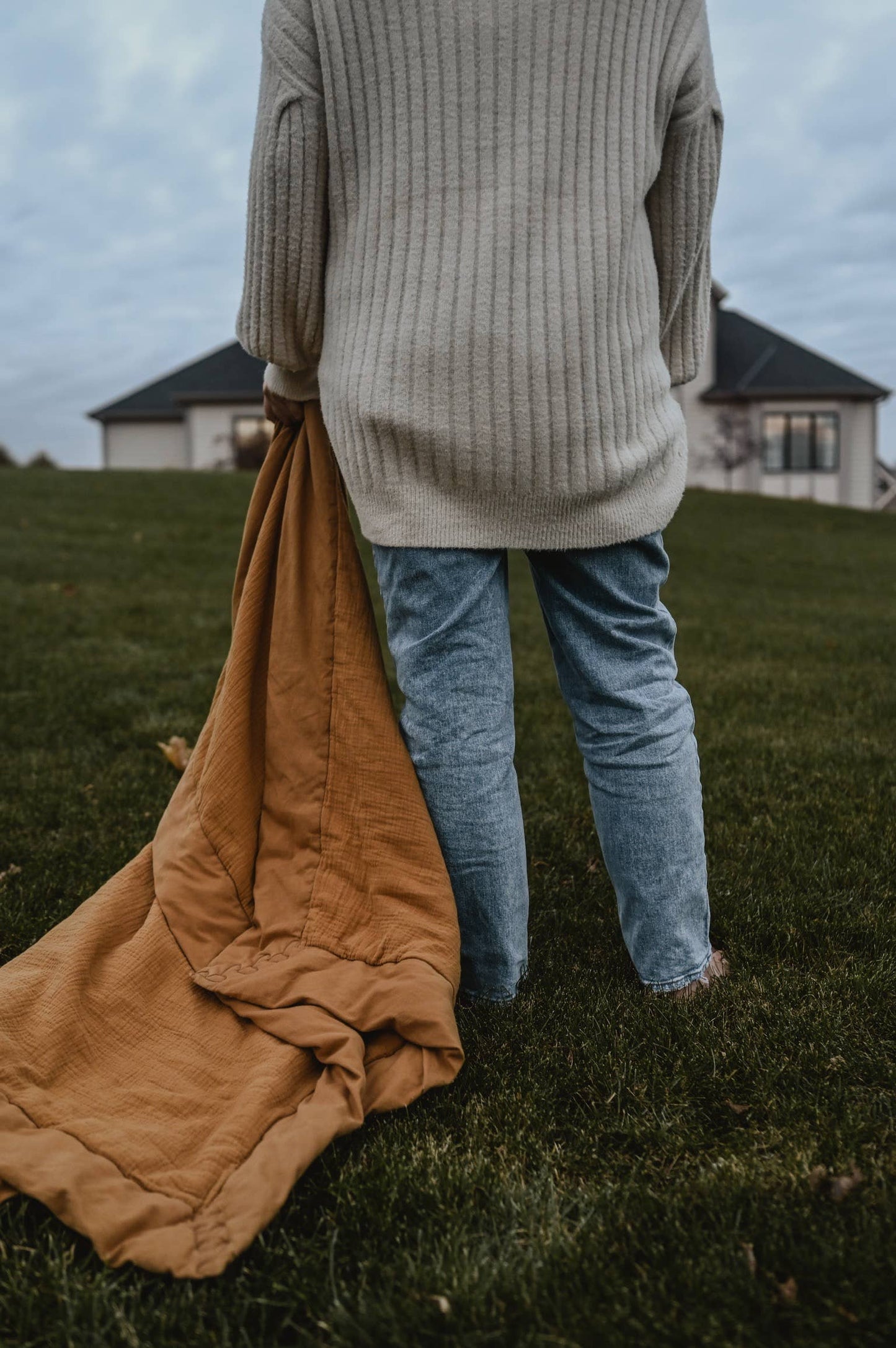 The Cozy – Ultra-Soft Organic Throw Blanket