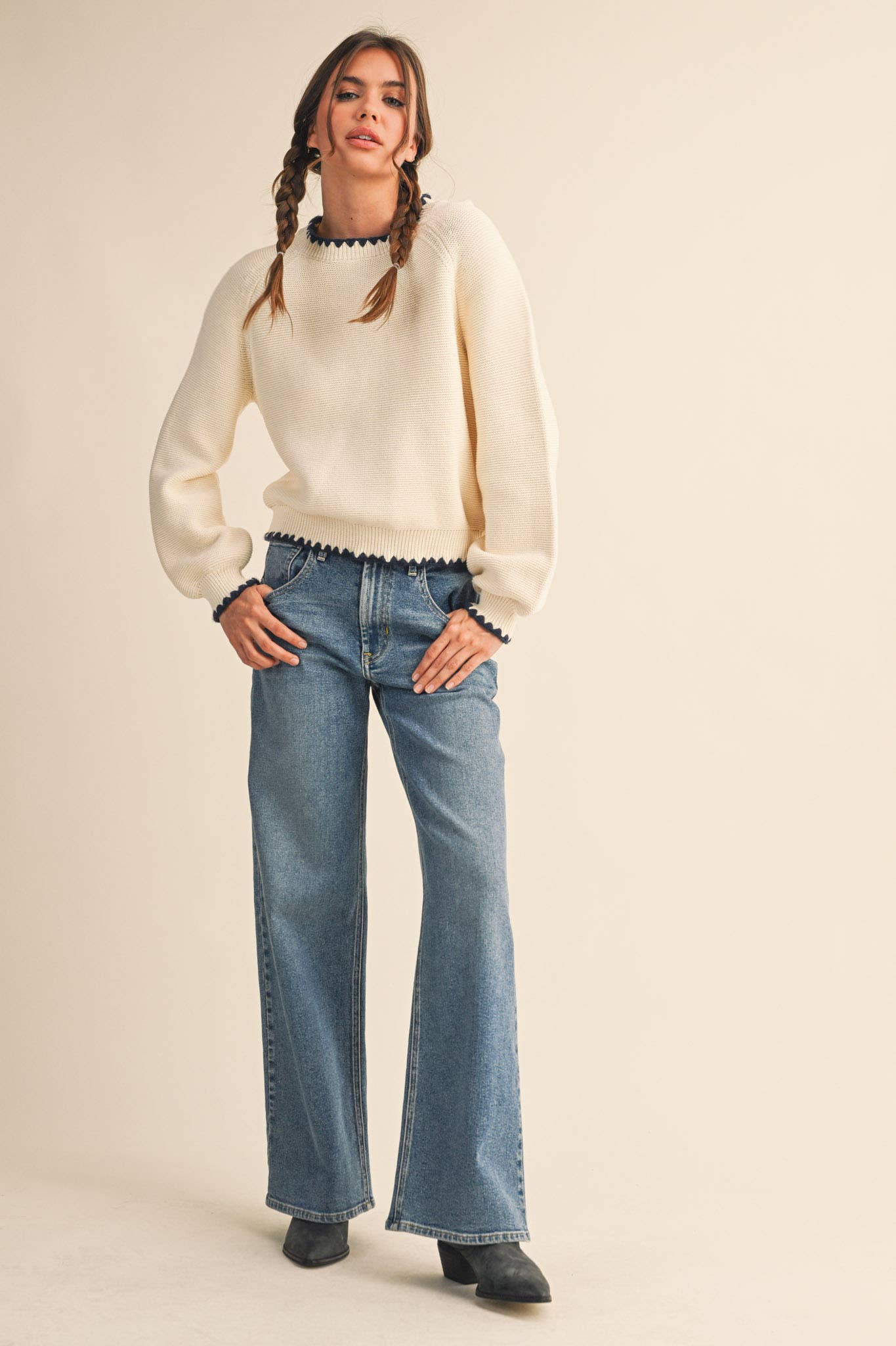 LONG PUFF SLEEVE SWEATER WITH CONTRAST STITCH MSW11083