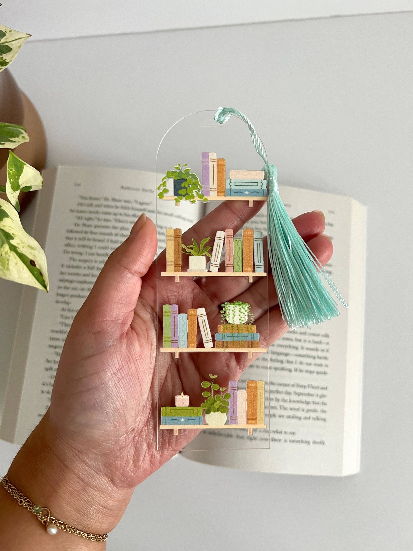 Bookshelf Bookmark