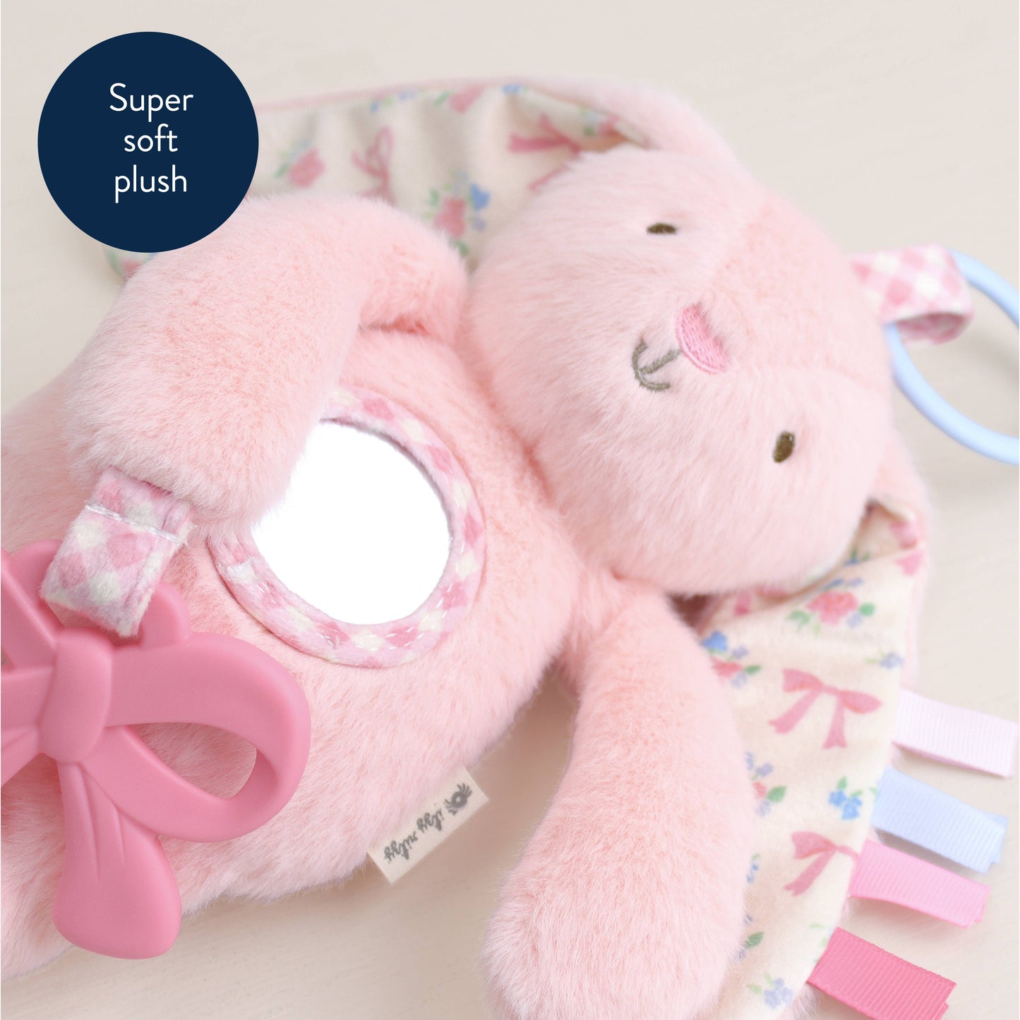 *NEW* Pink Bunny Bitzy Traveler™