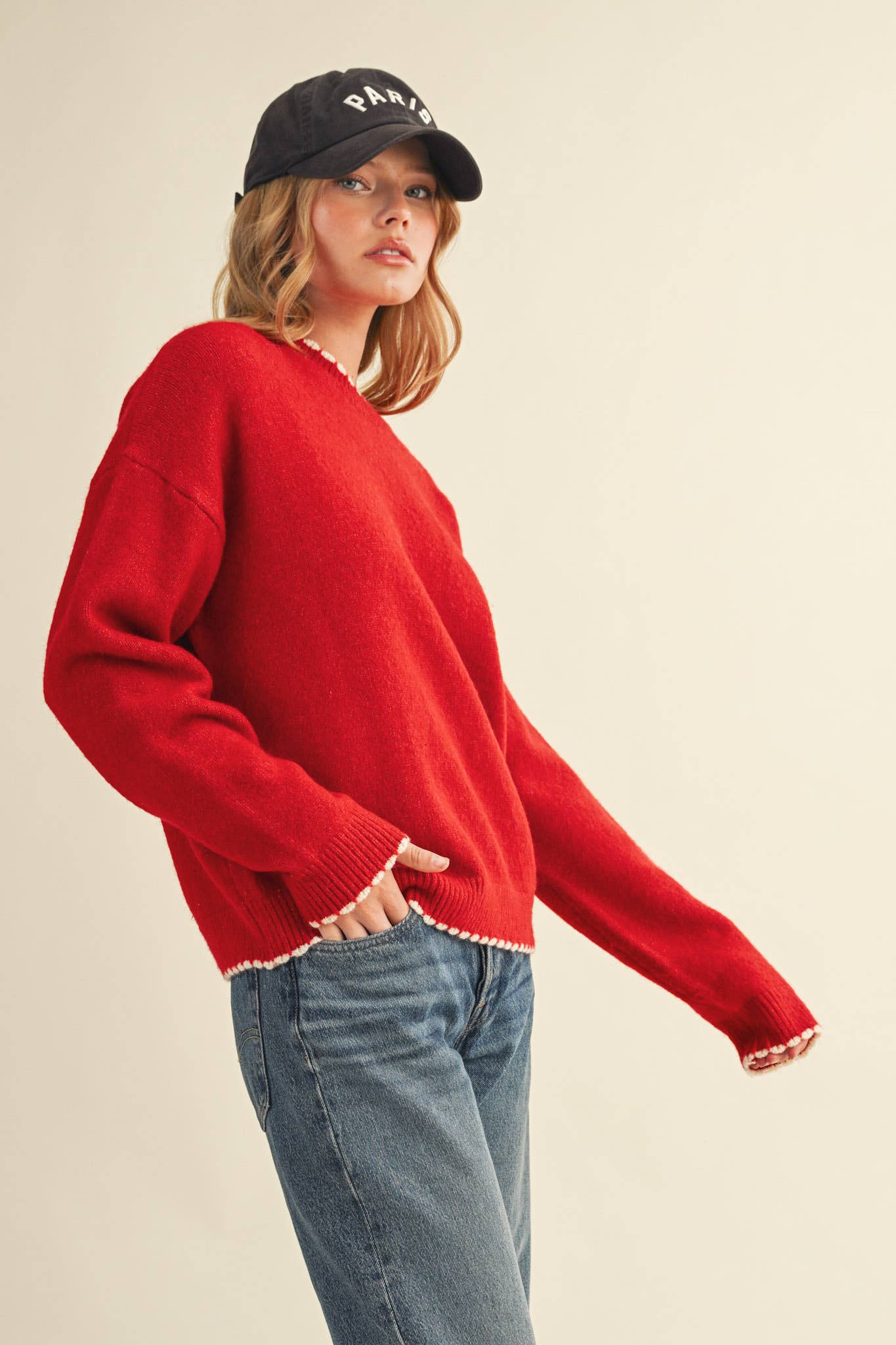 CONTRAST KNIT SCALLOPED EDGE SWEATER