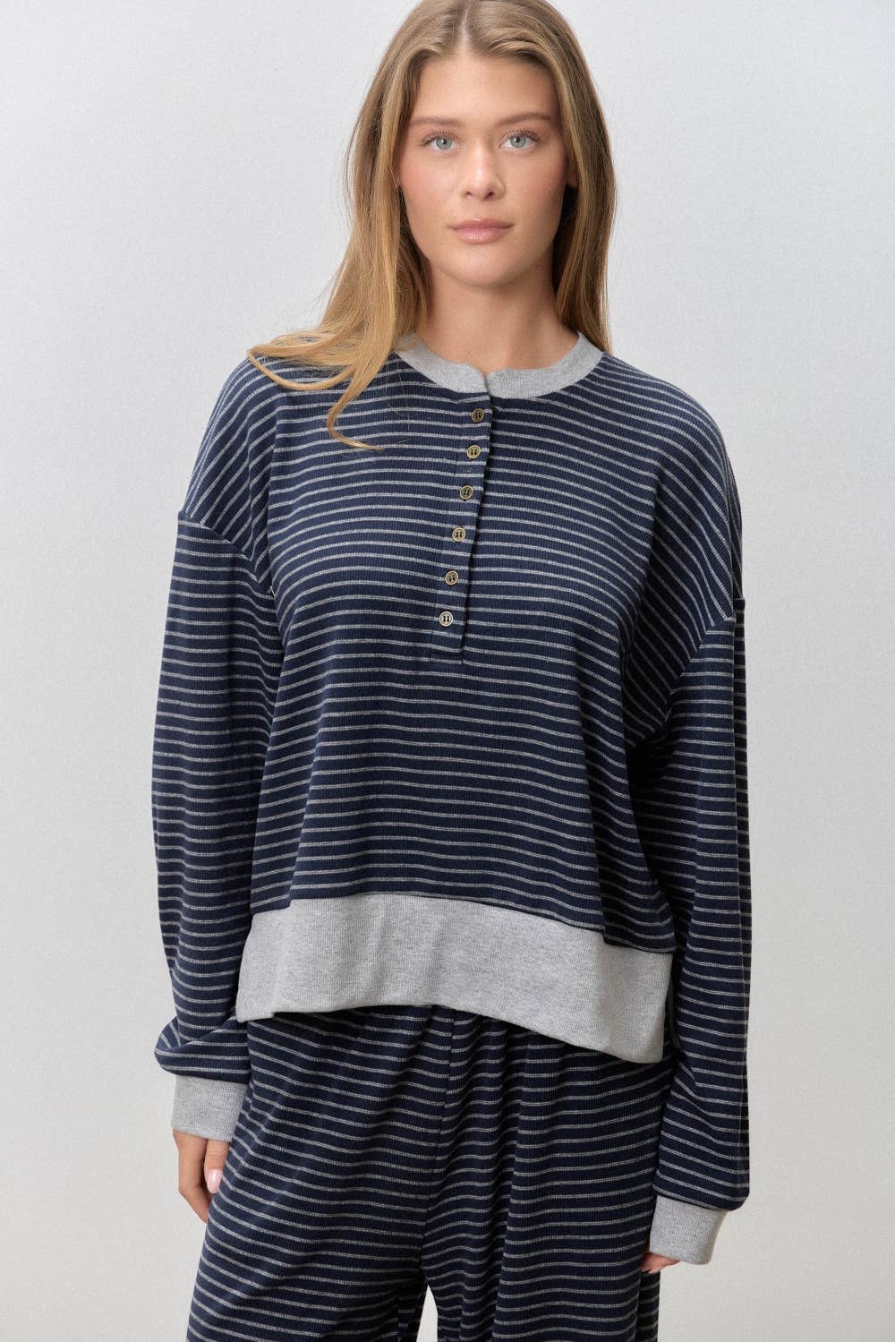 STRIPED CONTRAST HEM LONG SLEEVE TOP