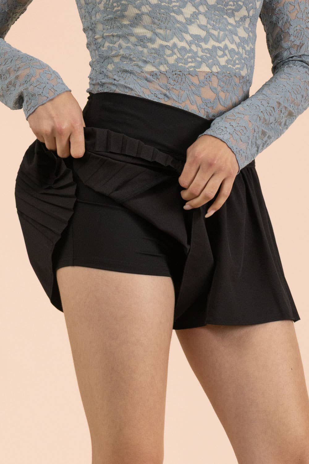 NP70970-Side Pleated Detail Activewear Shorts