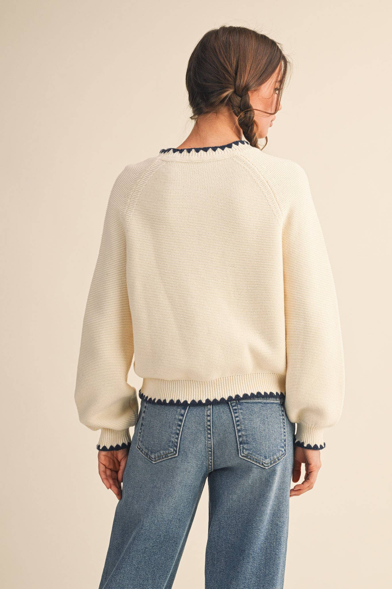 LONG PUFF SLEEVE SWEATER WITH CONTRAST STITCH MSW11083