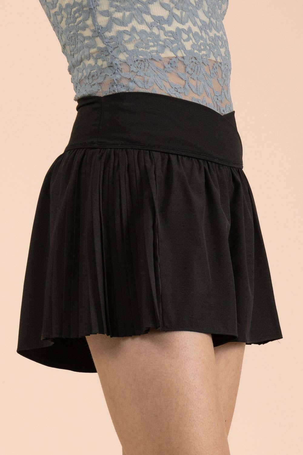 NP70970-Side Pleated Detail Activewear Shorts