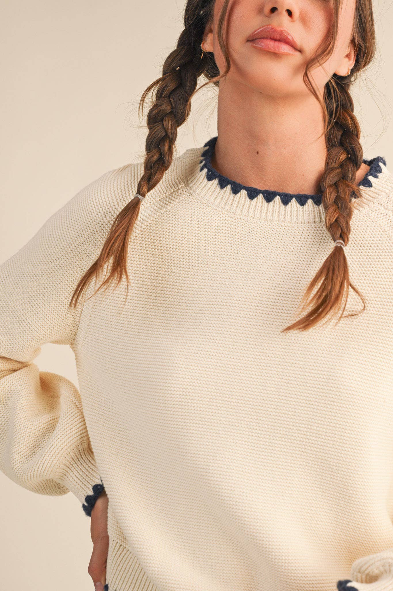LONG PUFF SLEEVE SWEATER WITH CONTRAST STITCH MSW11083