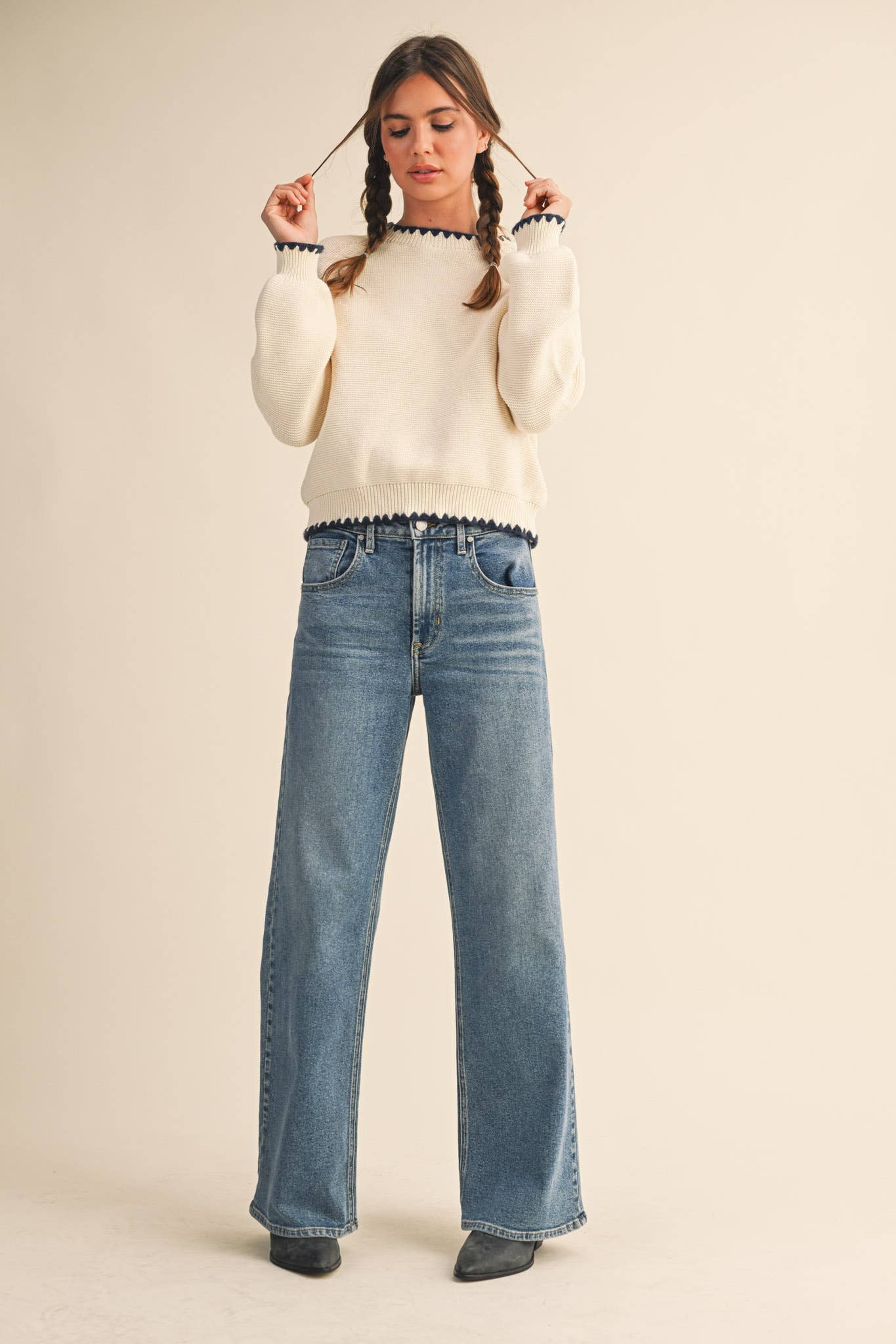 LONG PUFF SLEEVE SWEATER WITH CONTRAST STITCH MSW11083