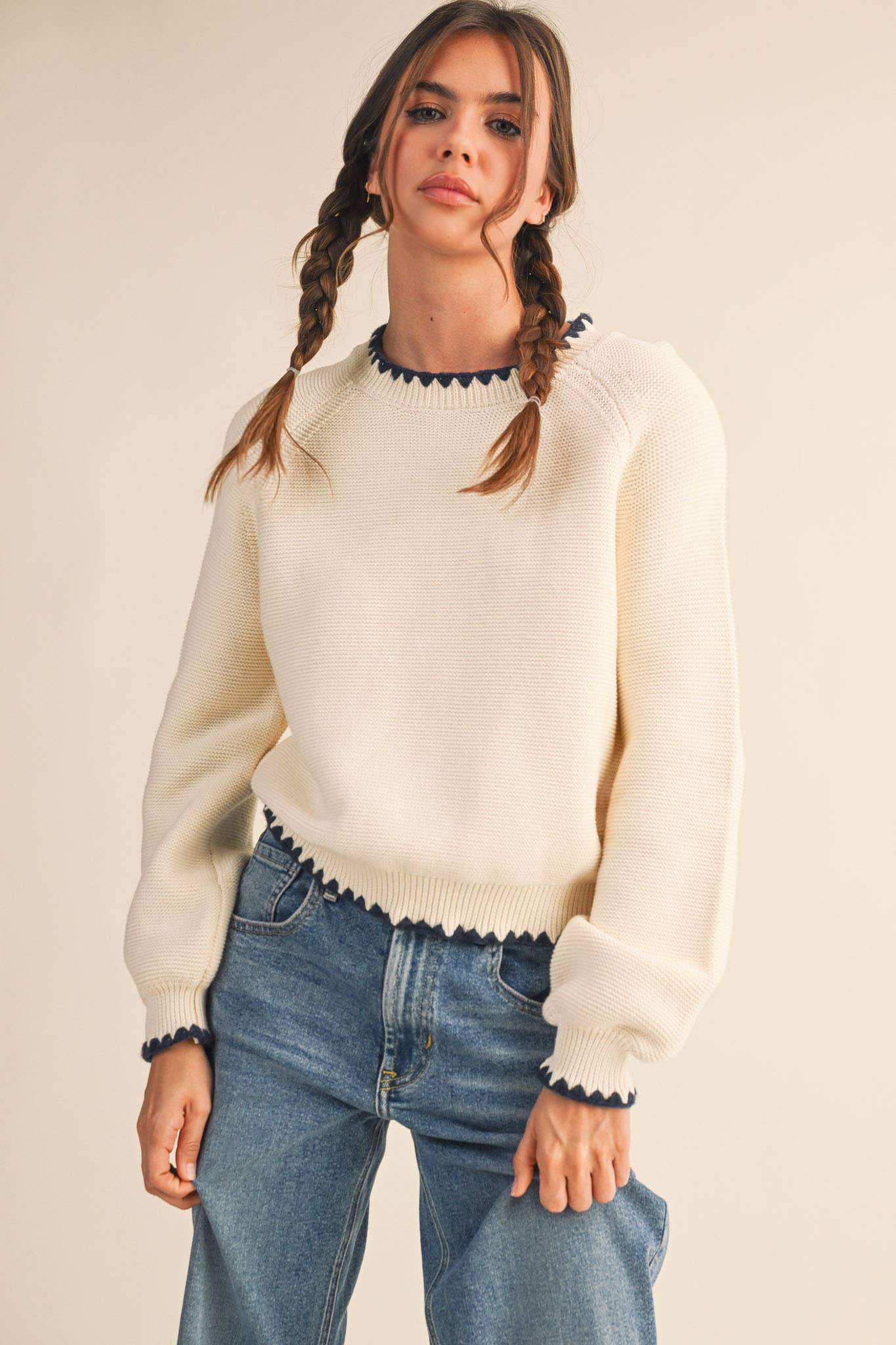 LONG PUFF SLEEVE SWEATER WITH CONTRAST STITCH MSW11083
