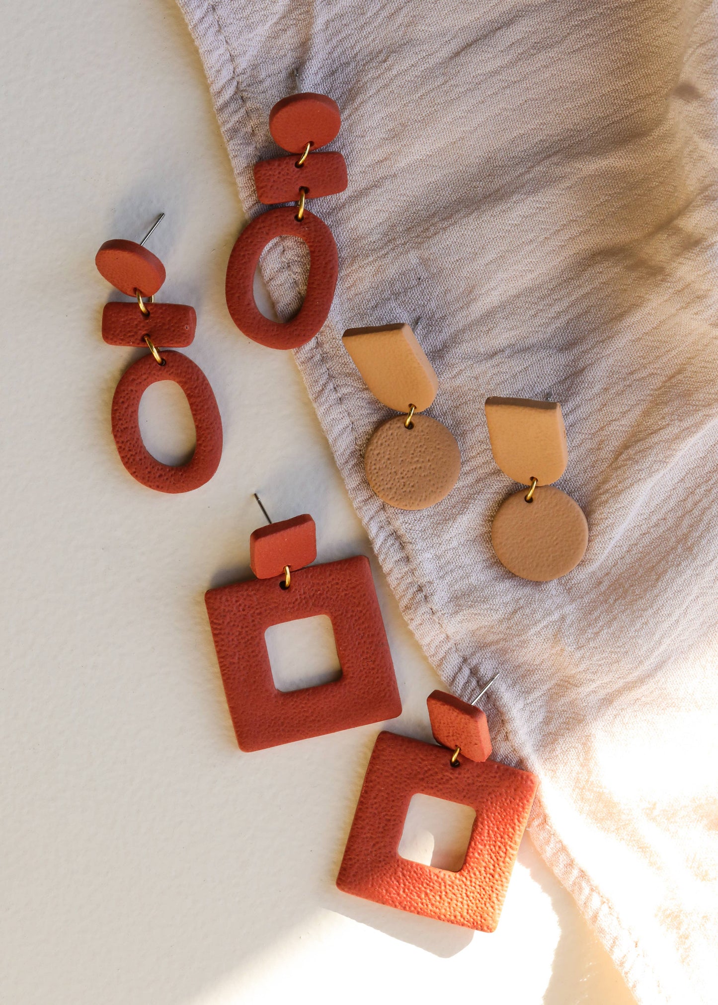 Circle Dome Clay Earrings - Desert