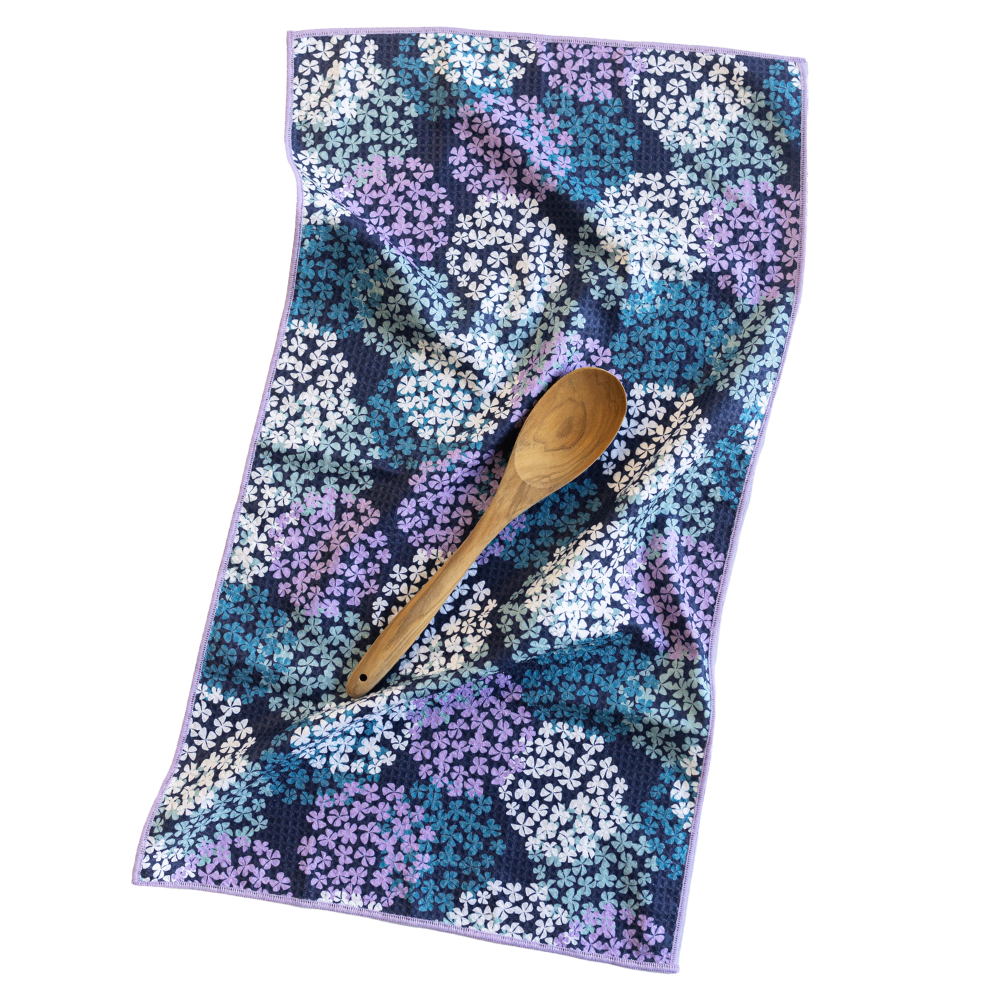 Anywhere Towel - Hydrangea