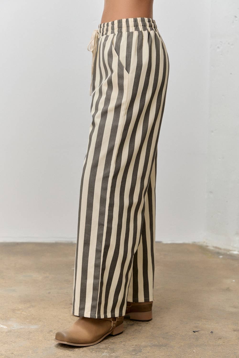 STRIPED DRAWSTRING PANTS