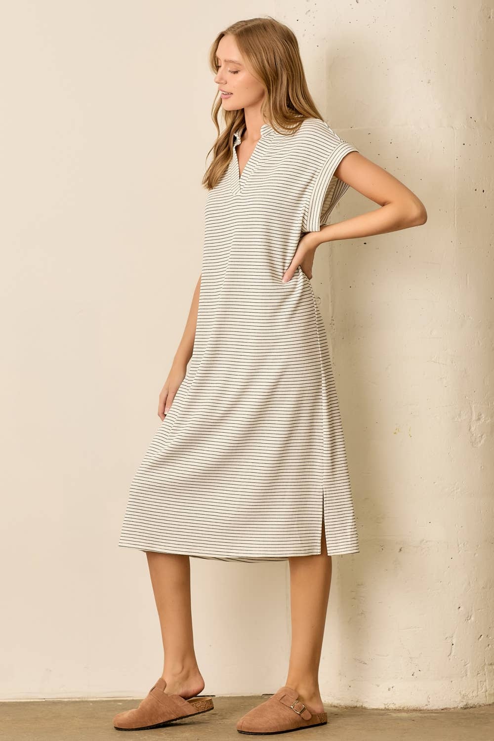 STRIPE COLLAR KNIT DRESS