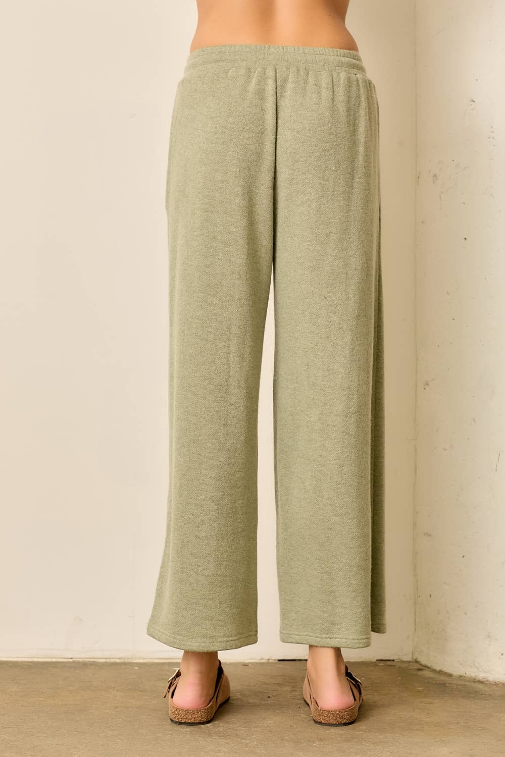 SOFT KNIT ELASTIC WAIST PANT