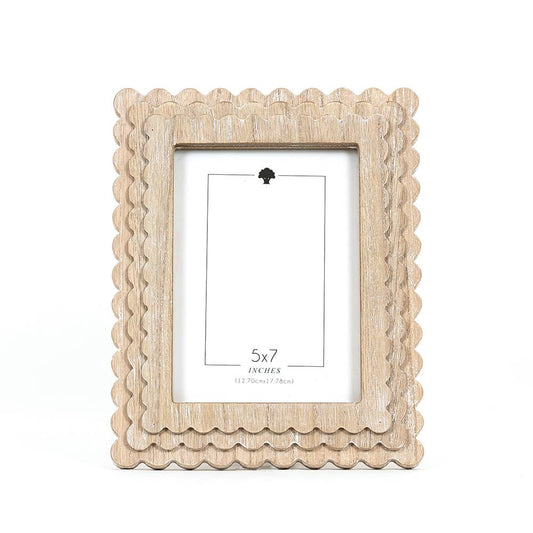 17028 - 8x10 wood photo frame SCALLOP (5x7 pic)